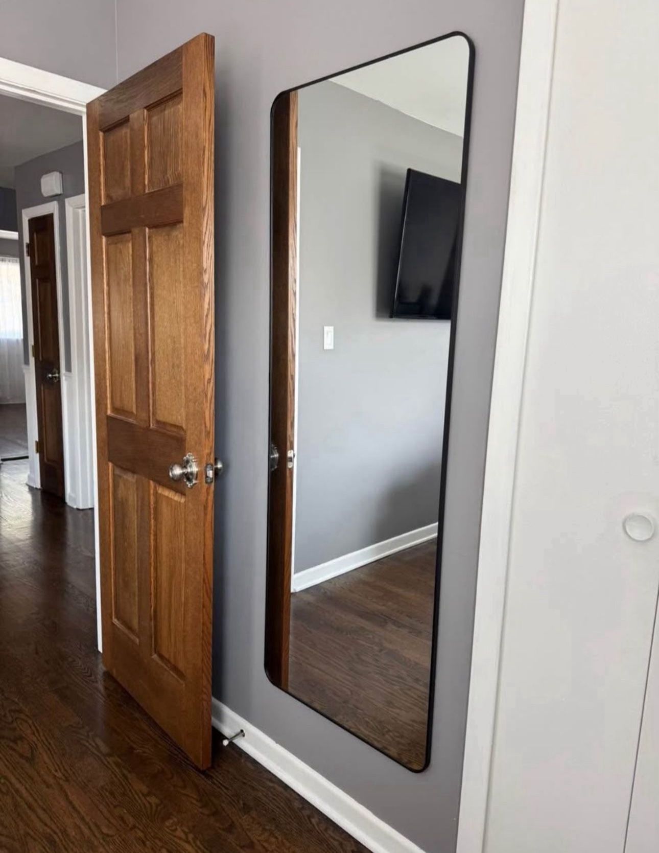 Full Size Body Mirror (Stand Included)