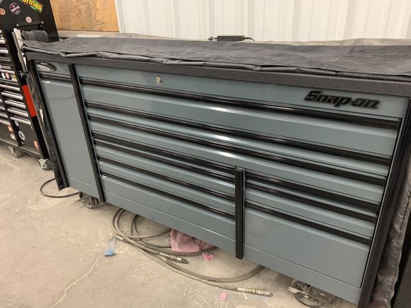 Snap On Epiq 84” Storm Gray/Black Trim, BlackOut for Sale
