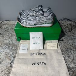 White/Silver Bottega Vennetas 
