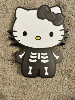 Hello kitty Halloween Decor
