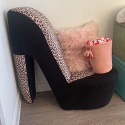 Pink Valentines Gift Basket 