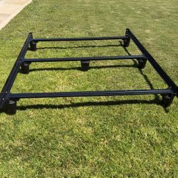 Queen Knickerbocker Embrace Bed Frame