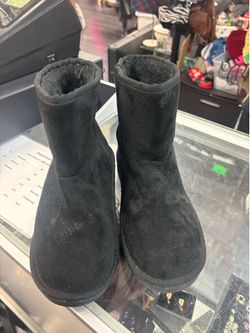 Girls boots
