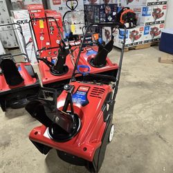 Toro Power Clear 721R Snowblower 21". Fully Serviced New Paddles 