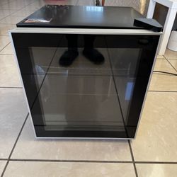 Mini Fridge/Beverage Cooler