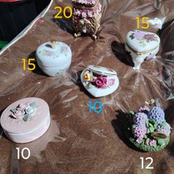 Music Boxes & Flowers 