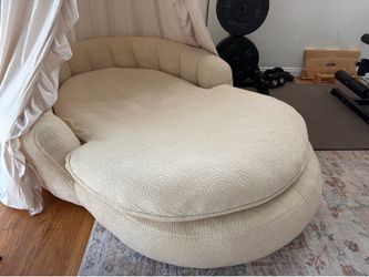 Large Cream Color Lounge Seat