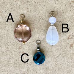 💎 Pretty beaded pendants made from vintage beads $7 each