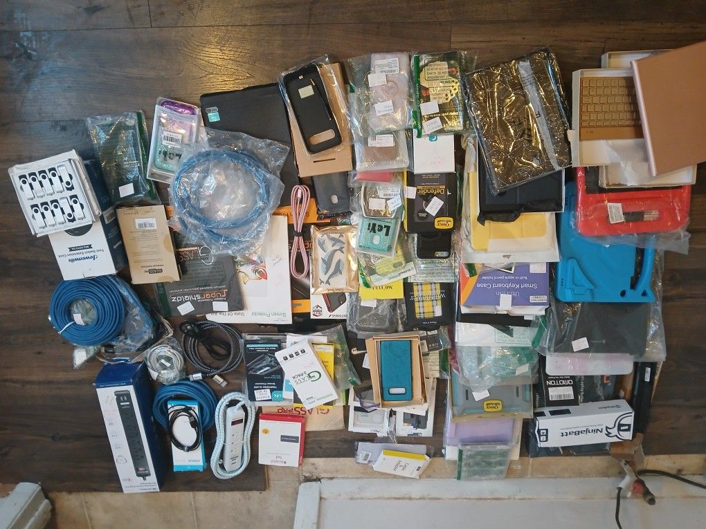 Cell/Tablet Cases,Flash Drives,Foot Switch,Power StripsI