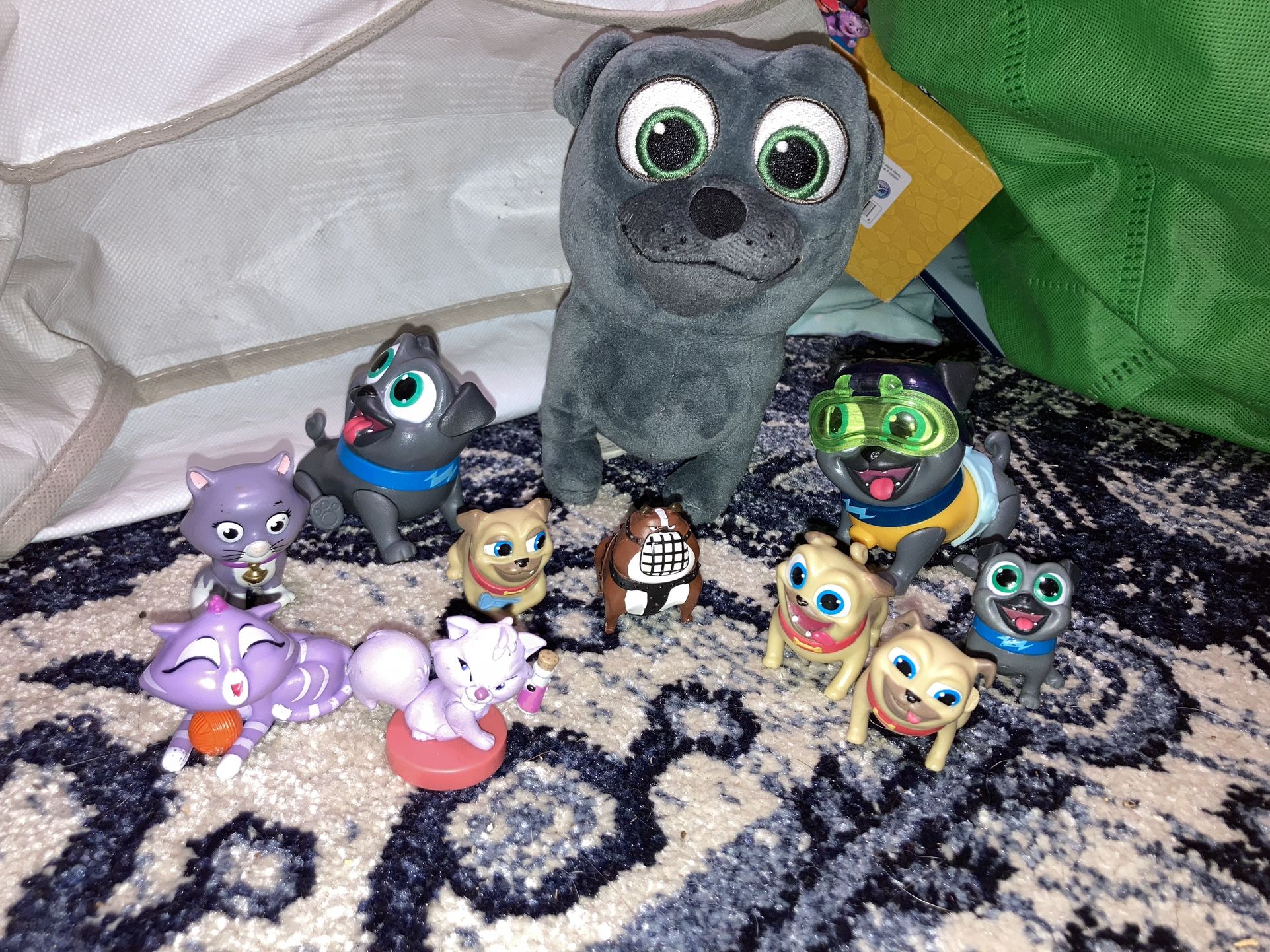 Disney Junior Puppy Dog Pals Bingo Plushie & Bingo Rolly Hissy Action Figures Toys Lot