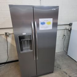 🍀St Patrick's Sale! Whirlpool Stainless Refrigerator  - Warranty Included