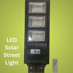 New, 90 Watt Solar Street Light