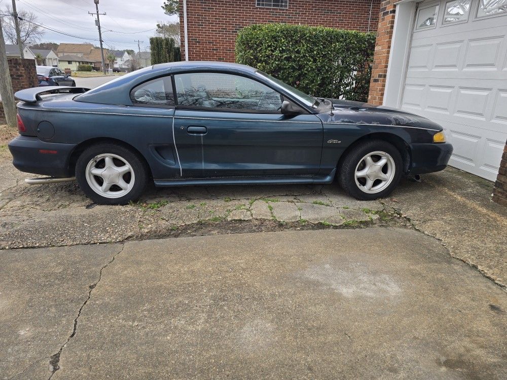 1997 Ford Mustang