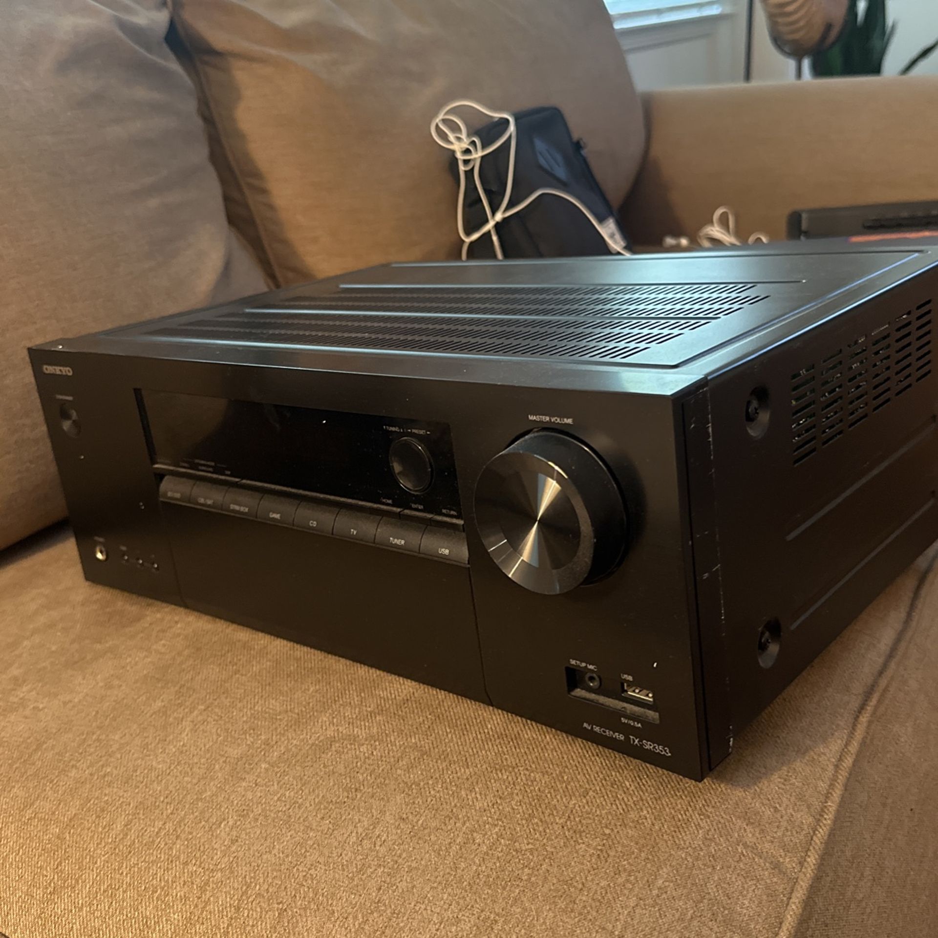 Onkyo TX-SR353 Reciever