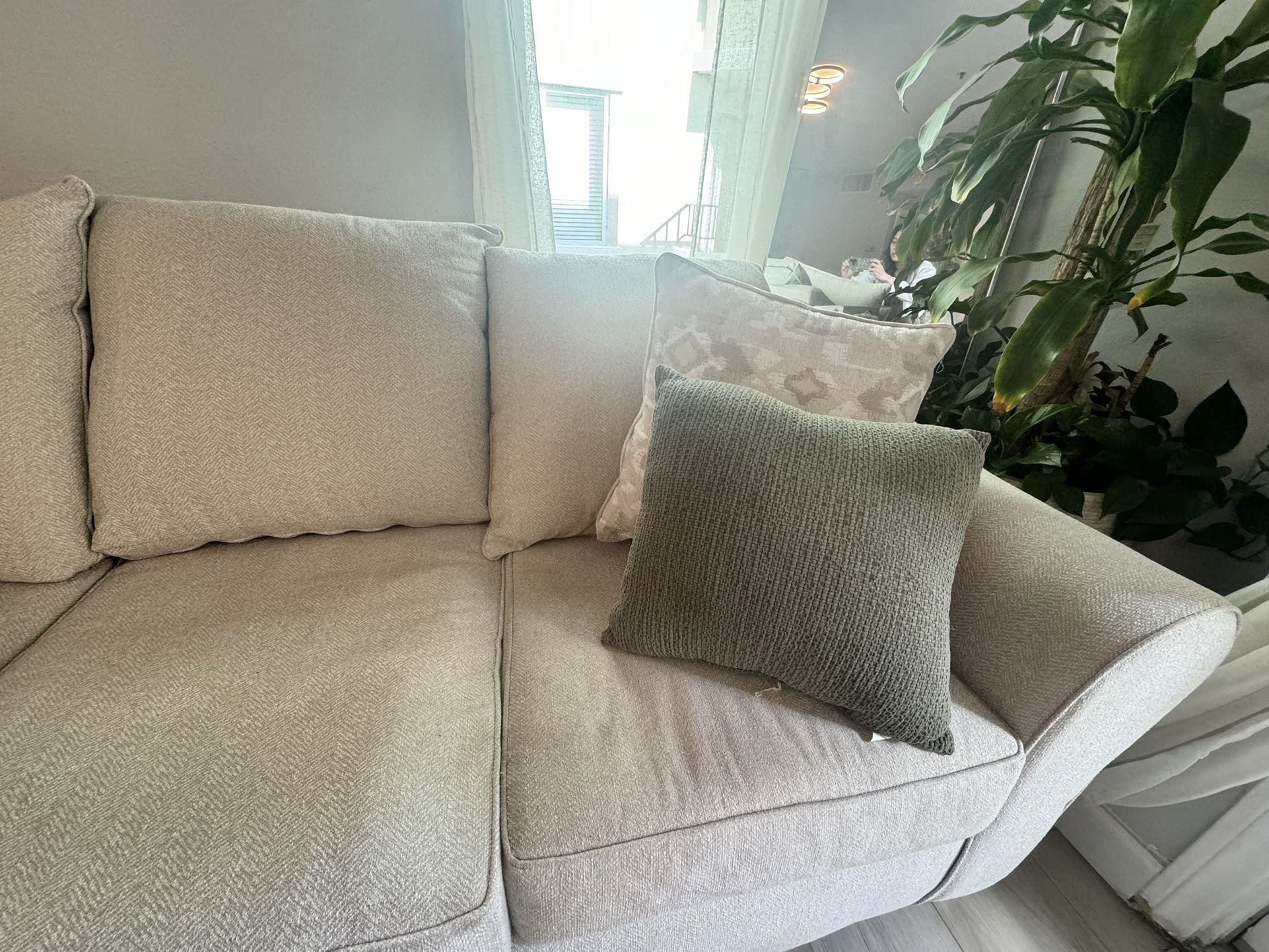 Sofa Set (love Seat And Sofa)