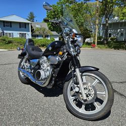 Kawasaki Vulcan 750