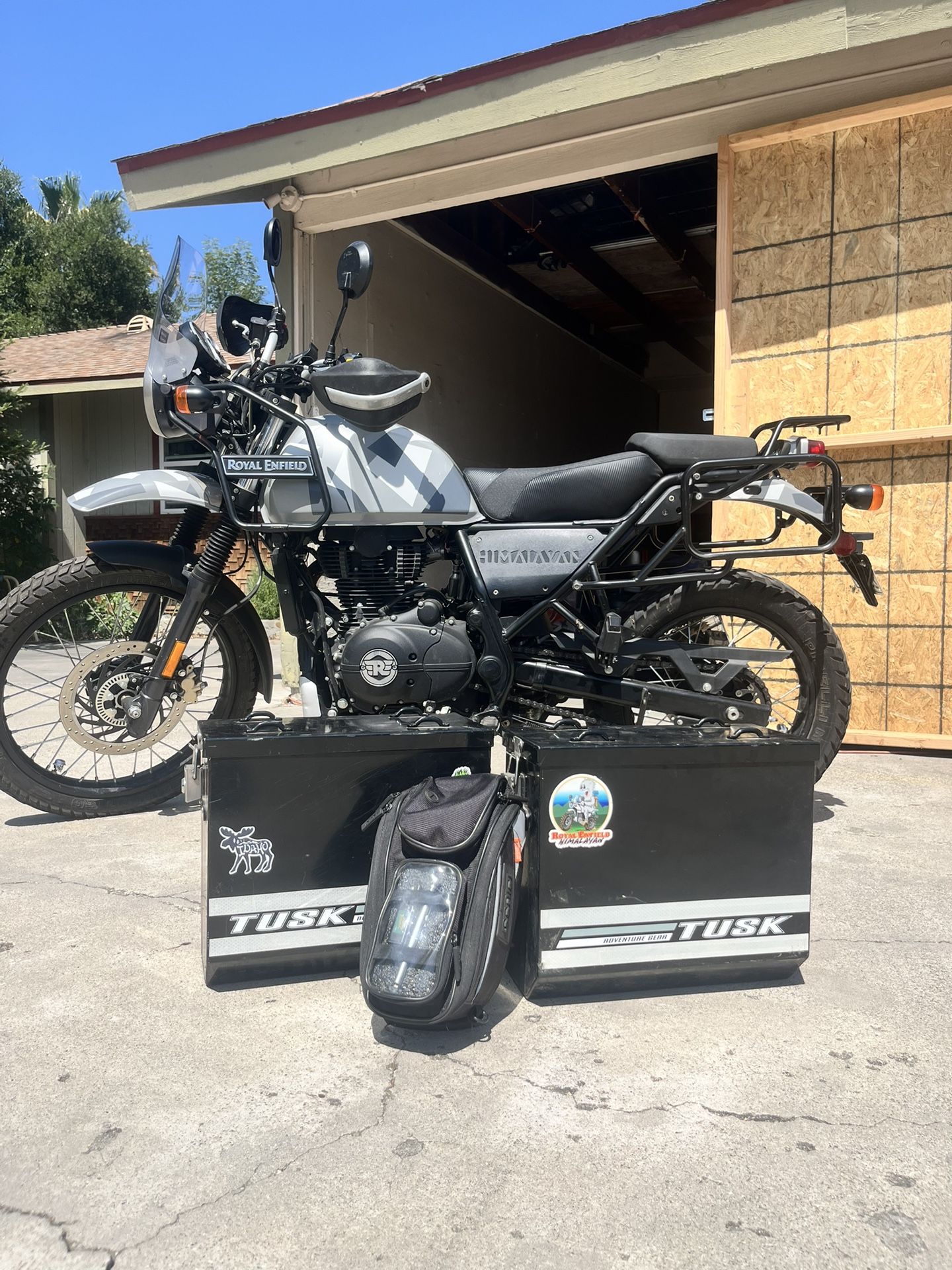 2021 Royal Einfield Himalayan