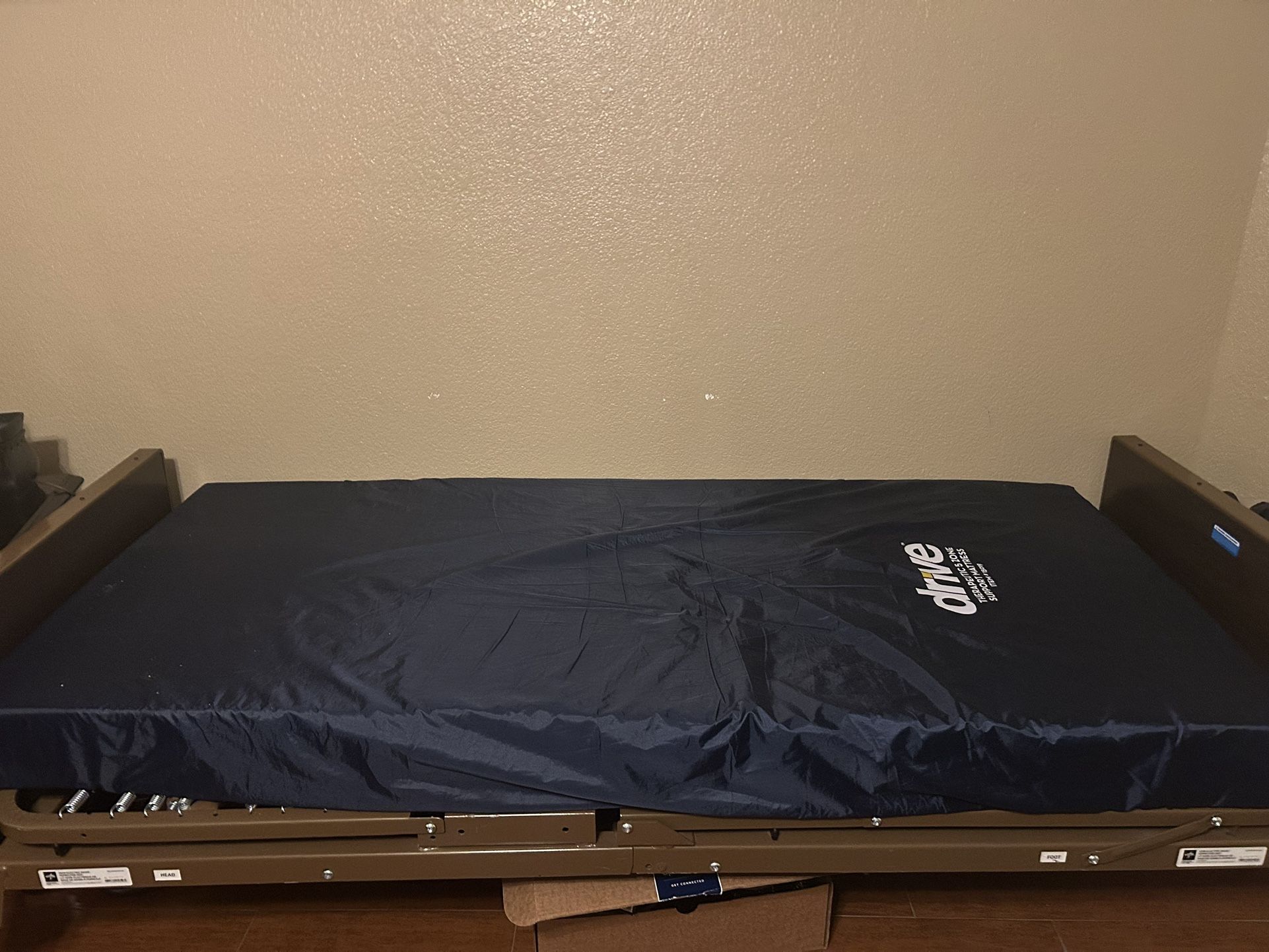 Adjustable Bed Electric Or Hand W/Mattress, Rails & Remote