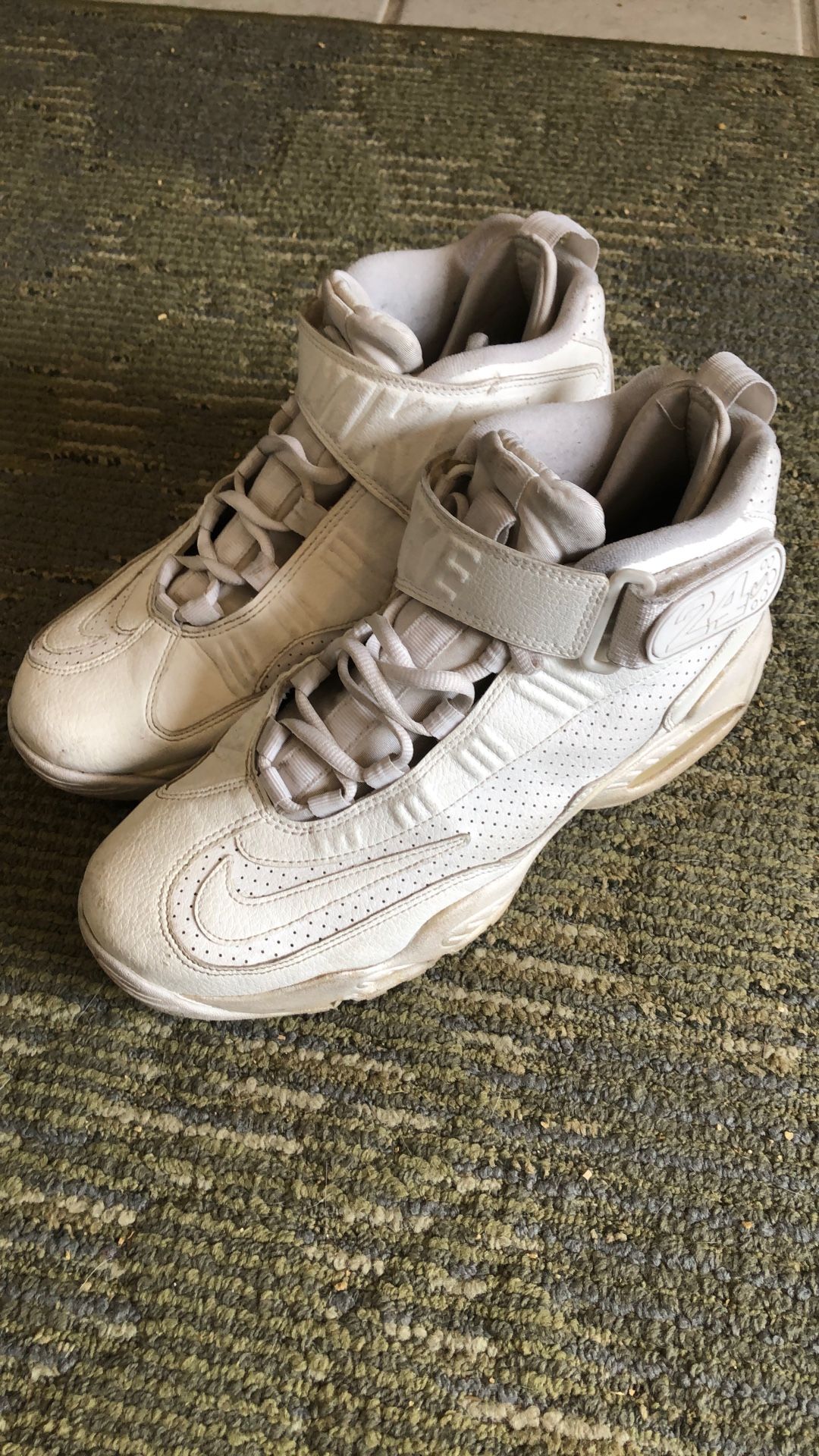 Air Max Griffey’s All White