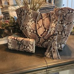 Michael Kors BEAUTIFUL Snake Bag With Wallet 