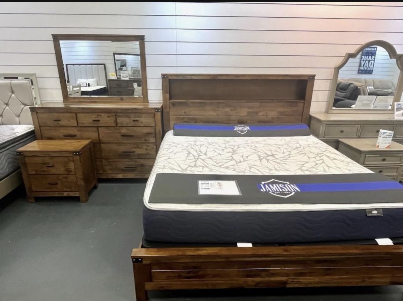 BEAUTIFUL NEW ALTON QUEEN BEDROOM SET ON SALE ONLY $699. KING SET $799. IN STOCK SAME DAY DELIVERY 🚚 EASY FINANCING