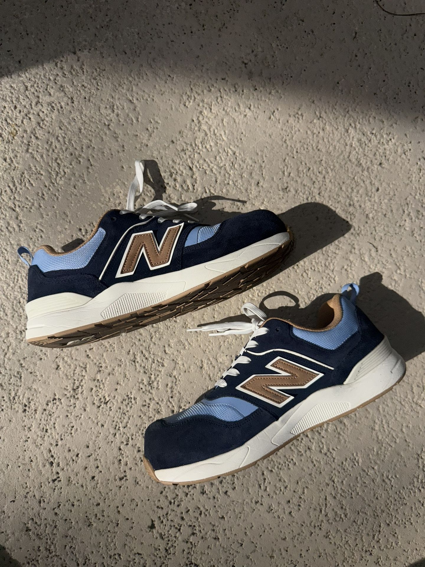 Men’s New Balance “Elite Lite” Size 9.5