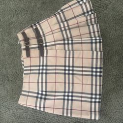 Girls Burberry skirt