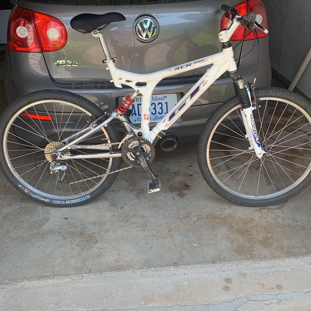 GT XCR 3000 Full Suspension Mountain Bike Medium Frame for Sale in Cranston RI OfferUp