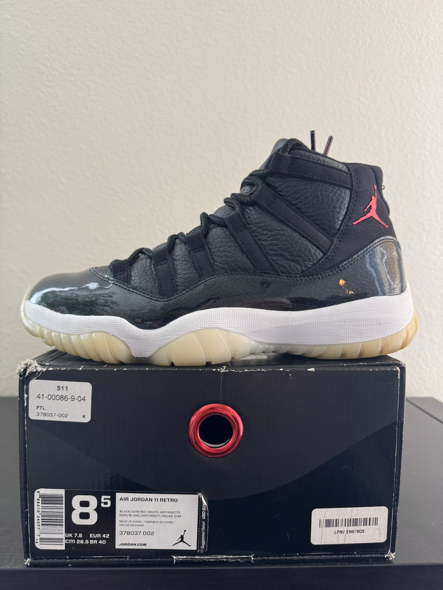 Jordan 11 Retro ‘72-10’ Size 8.5 Mens (Excellent Condition)