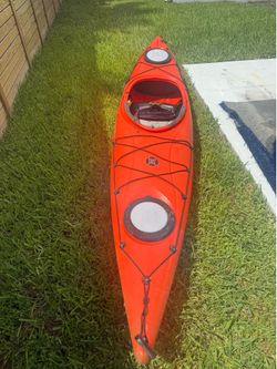 14’8” Perception Carolina Sit In Solo Single Touring Sea Kayak - USED + PADDLE