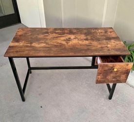 Computer desk 47” inch