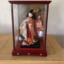 Vintage Geisha Doll/figurine