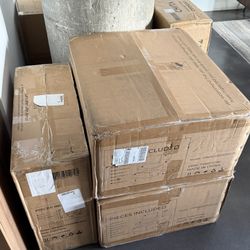 Brand New - Delaney 4-seat Modular Sofa Chaise 