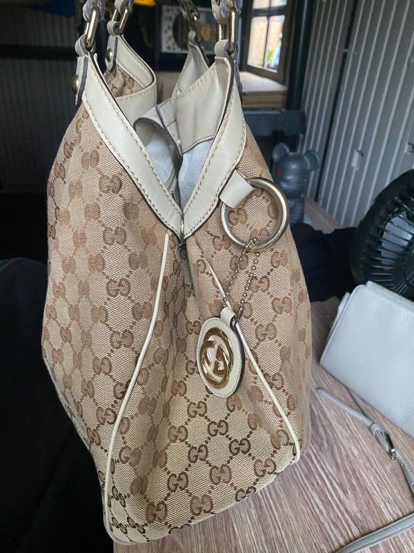 Gucci medium GG Sukey Tote