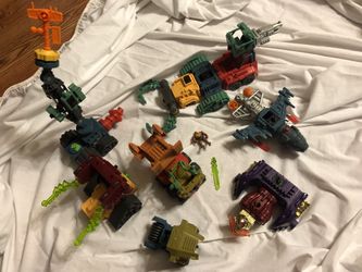 Toy Biz 1996 battle builders collection