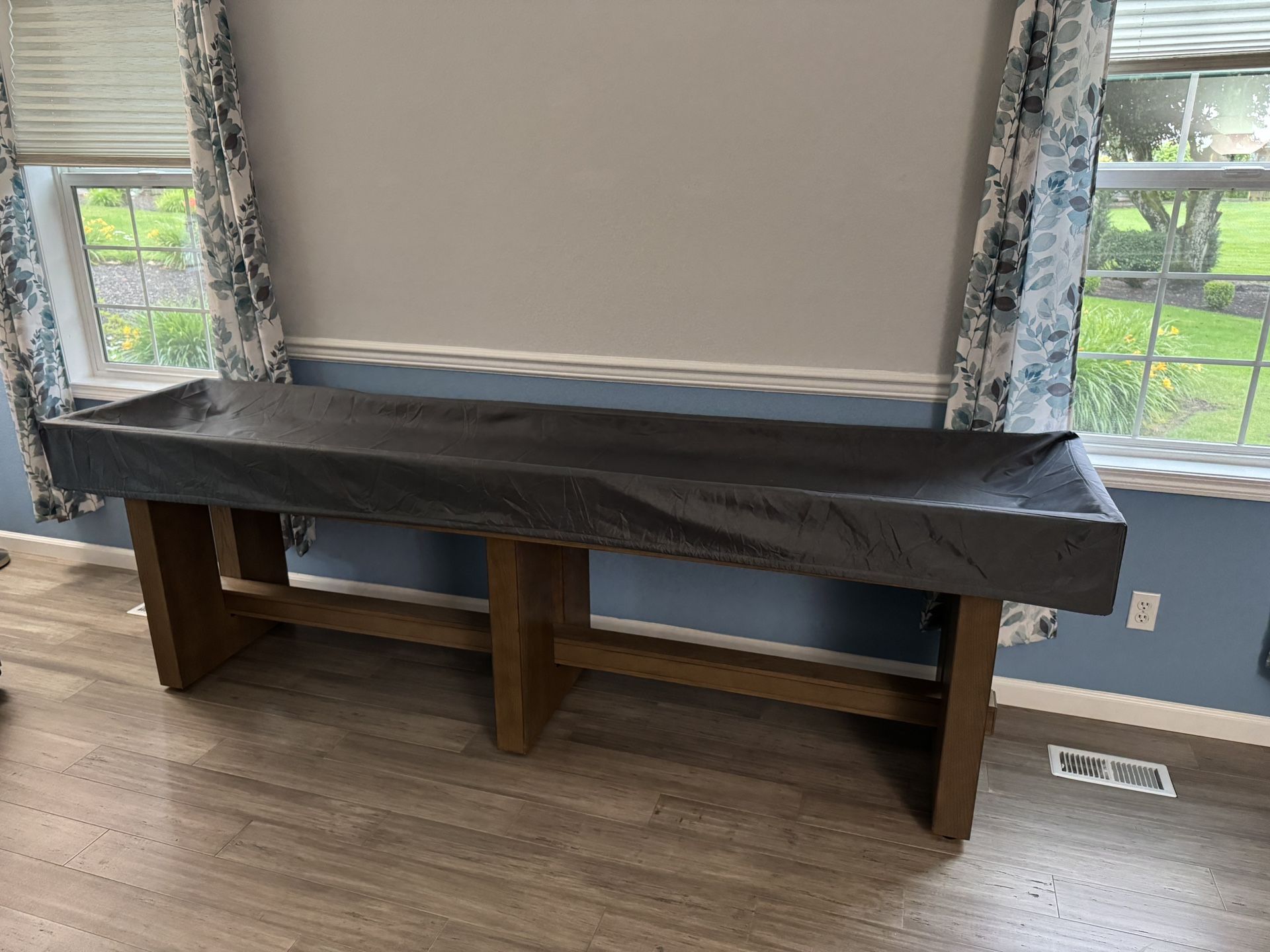 9 Foot Shuffleboard Table With Gray Cover