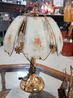 Floral glass panel vintage lamp