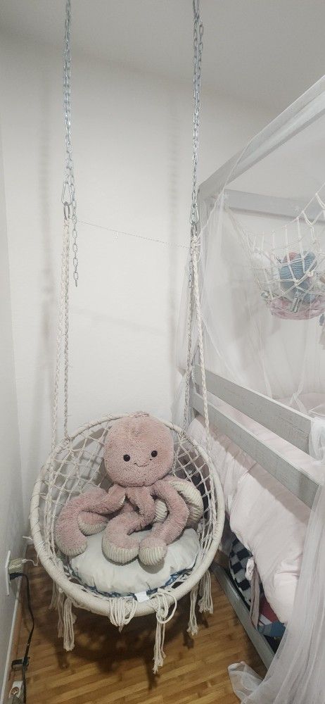 Hanging Chair, Swinging Chair