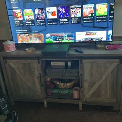 PS4 Pro Console + Controller + Power Cord + HDMI Cable - Works Great