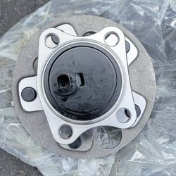 09-10 Pontiac Vibe 09-19 Toyota Corolla 09-13 Matrix Rear Wheel Bearing Hub