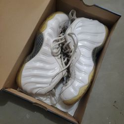 All WHITE FOAMS SZ 12