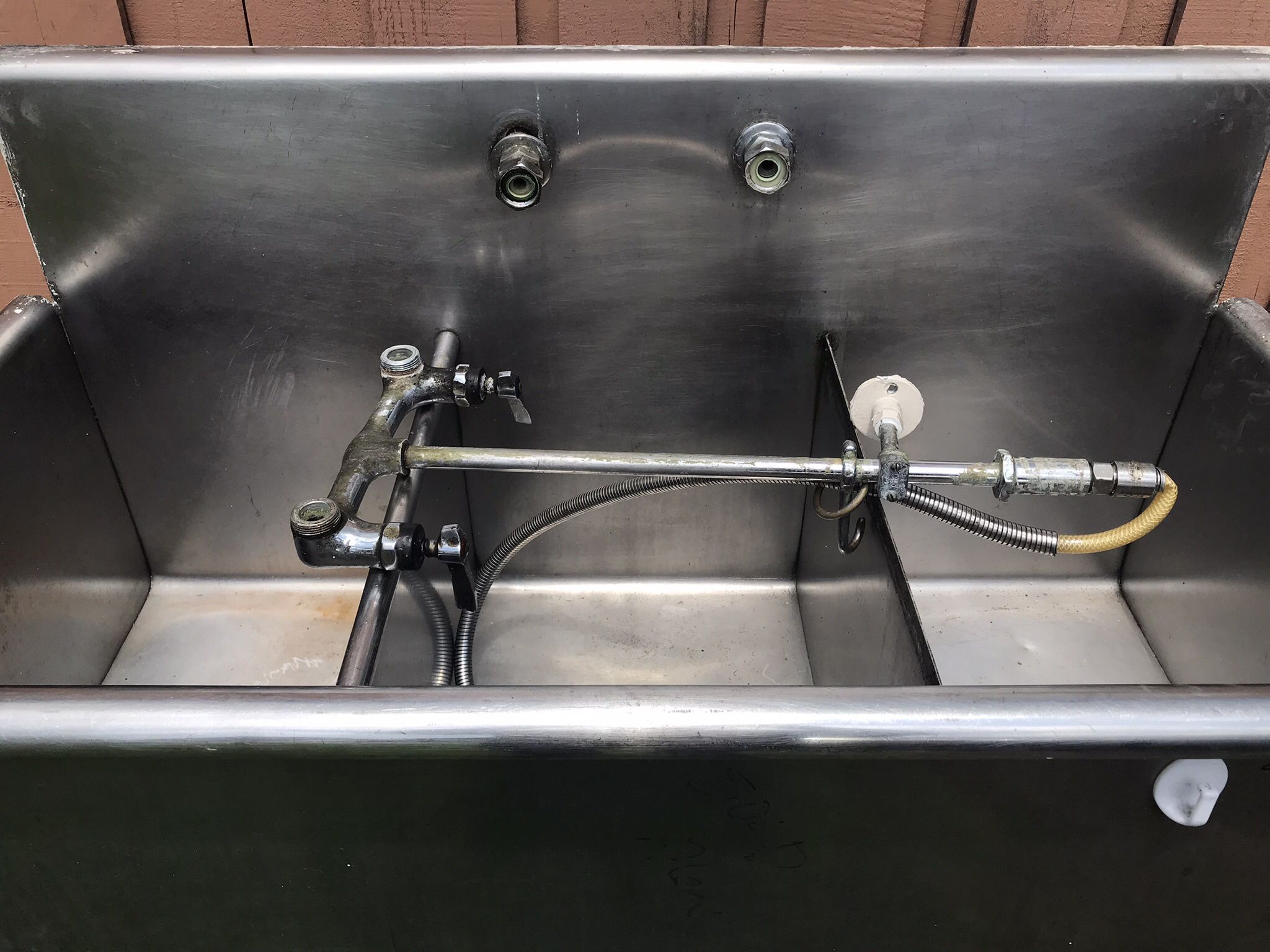 Fregadero Comercial De Tres Huecos X 280$