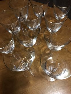 Crystal Wine Glasses with Gold Rim