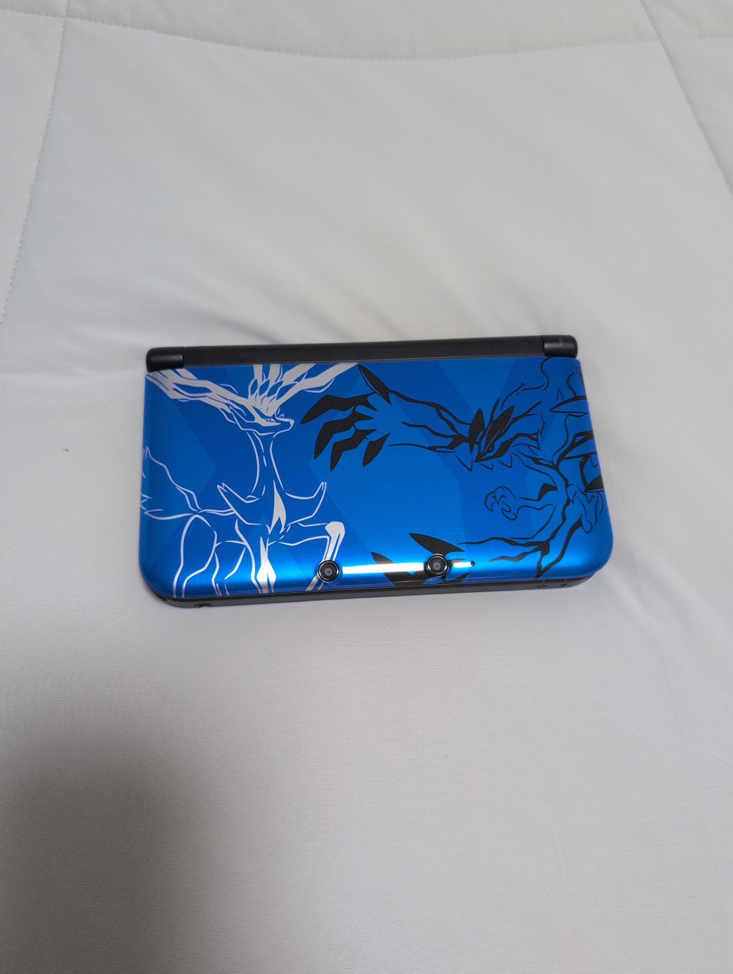 Nintendo 3DS XL Pokemon X and Y Handheld System - Blue