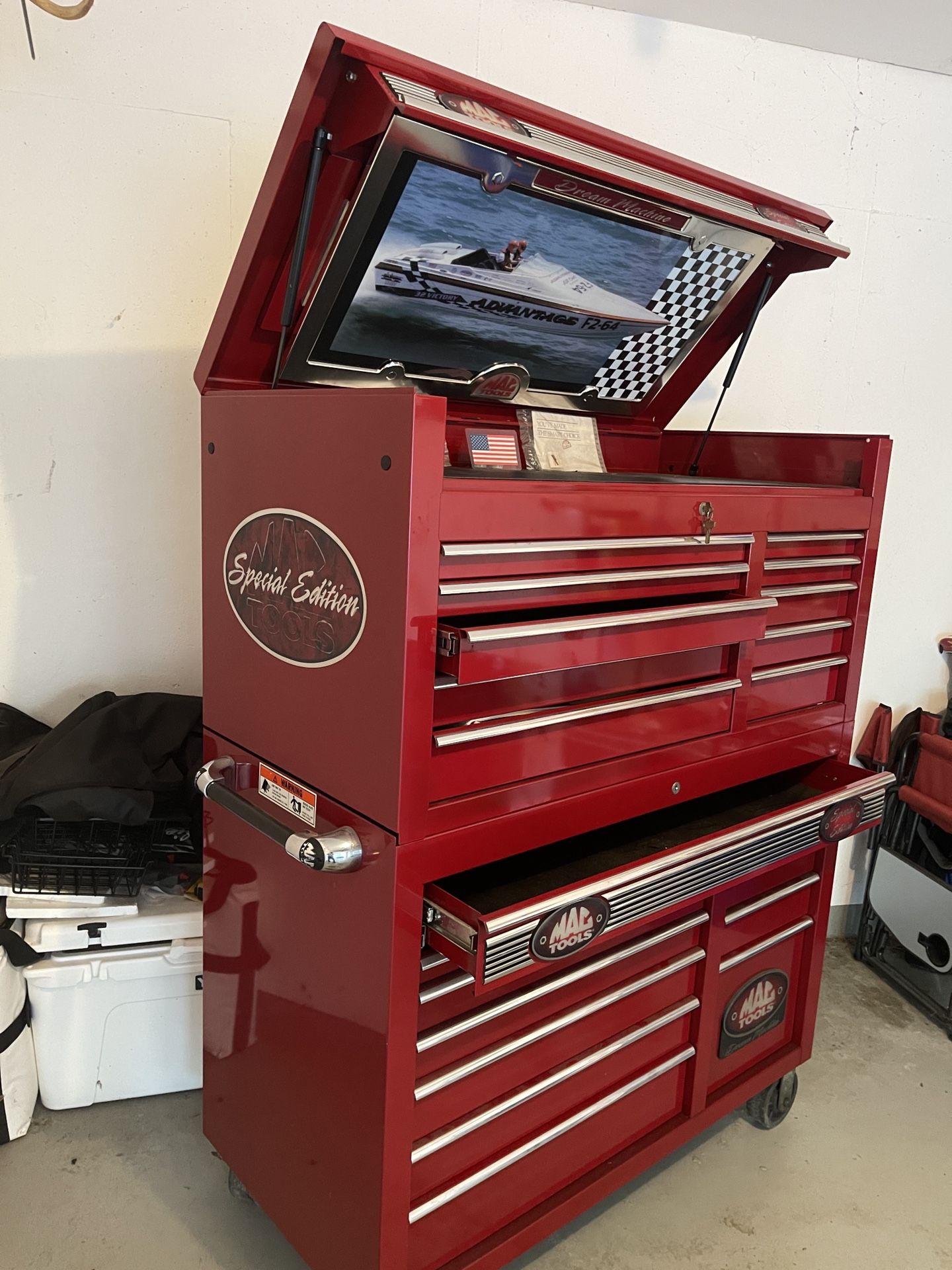 Mac tools Special Edition Tool Storage Box The Dream Machine