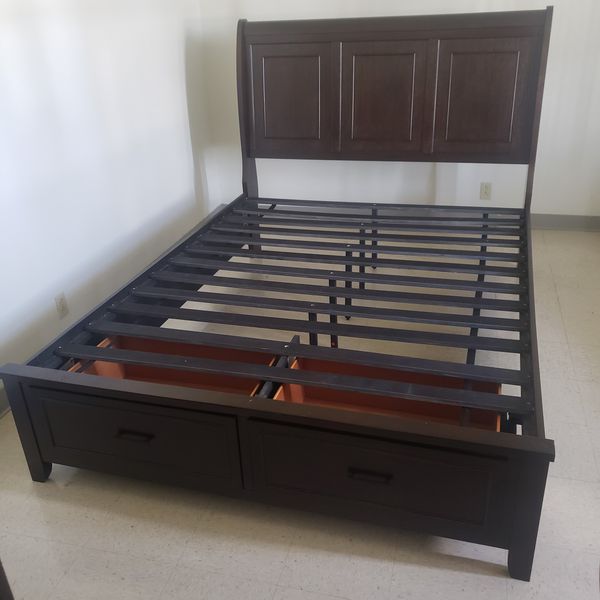 QUEEN SIZE Bed frame barley used for Sale in Fort Hood, TX - OfferUp