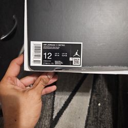AIR JORDAN 11 RETRO