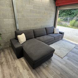 (Delivery) Grey Sectional Couch/Sofa with Reversible Chaise 