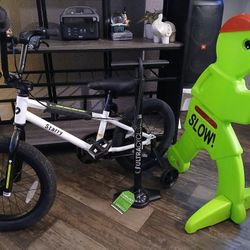 🚲kids Bike Bundel Like New!!!🚲