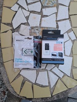 VIVITAR Camera Battery VIVSBBX1 and Charger